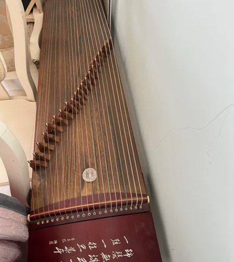 古筝没用过几次就闲置了，全新现低价转让（带...