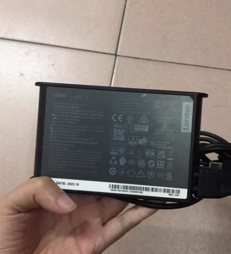 联想135w电源适配器 充电器 二手原装联...
