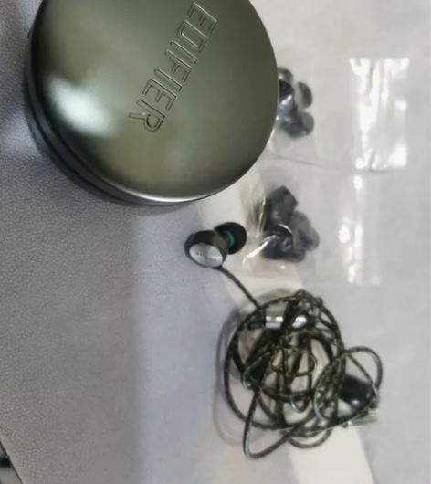 漫步者h297 放包里基本没用，音质很好，...