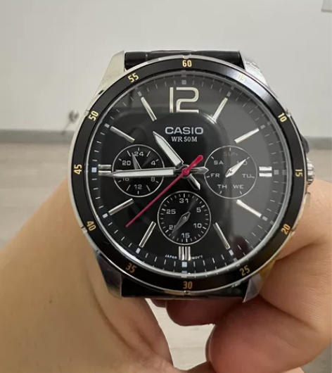 Casio/卡西欧 石英表 三眼 走时精准...