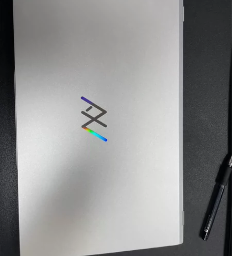 机械师创物者15高配的 配置看图片，各大游...