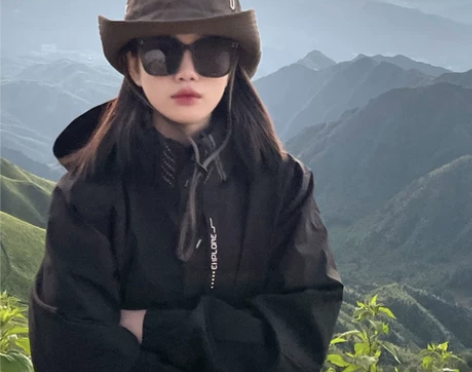 闲置[火][火][火]啄木鸟冲锋衣 全新，...