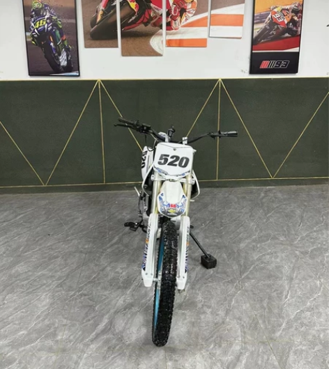 250大型越野到货 成色完美 精品车况 前...