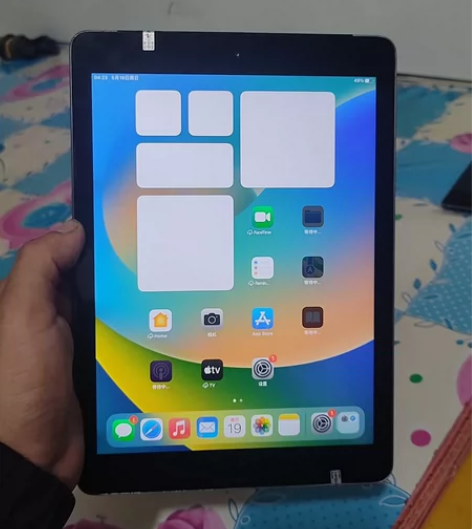 ipad 2018(第六代)128G 插卡...