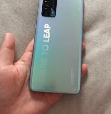 realme真我Q3狂欢版5G骁龙768处...