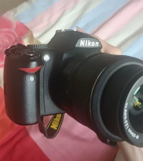 尼康d3000搭配18～55mmDX AF...