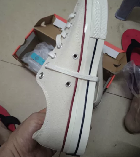 出匡威鞋，大品牌非假货，大码四十五码，适合...