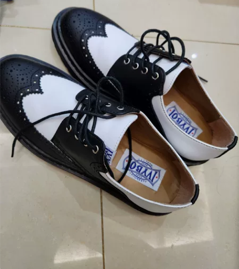布洛克皮鞋，黑白，40码，全新未穿 感兴趣的话点“我想要”和...
