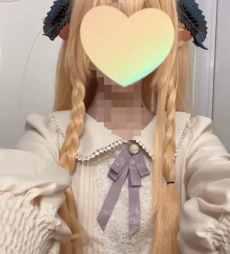 出琴柳假发3d定制角 角做的挺粗糙的 偏黑...