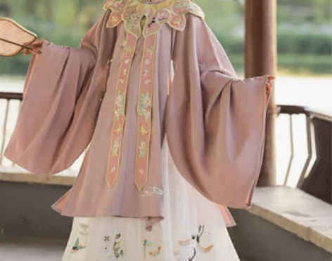 预租玉术汉服 欢迎光临本店 有意者私聊 如...