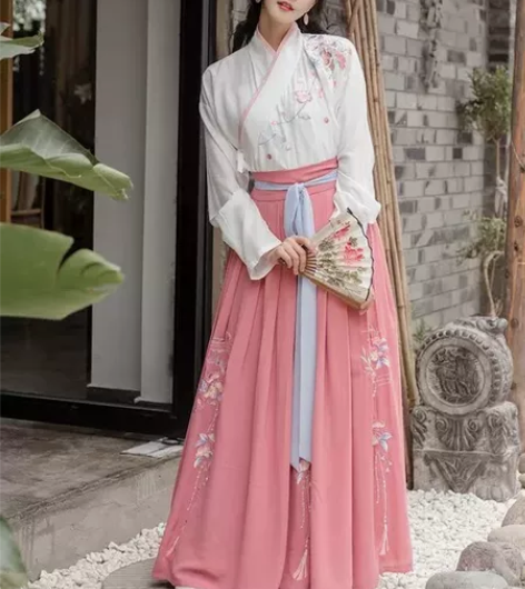 重回汉唐汉服套装，借梨花渡如梦霓裳钟灵记汉...