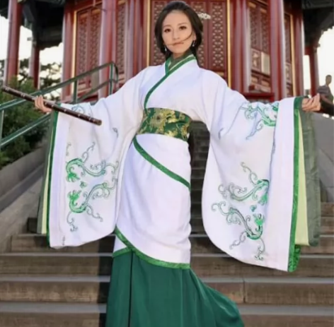 ?[如梦霓裳]时代的眼泪，早期白月光，曲裾...