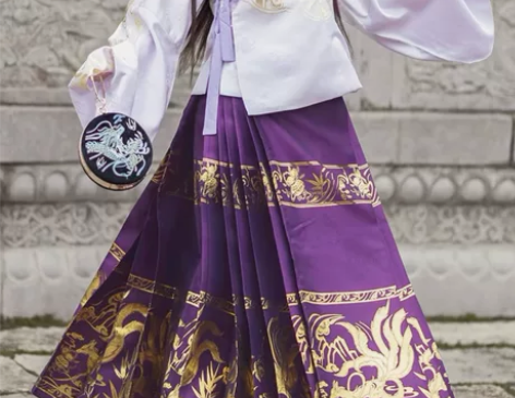 如梦霓裳汉服 一套 150包邮（爽快拍下送...