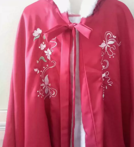 30一套 不包邮 只有齐胸有瑕疵已标注 寄...