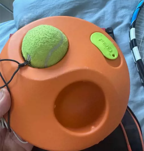 原价600多的百保力网球拍一支，便宜出，轻...