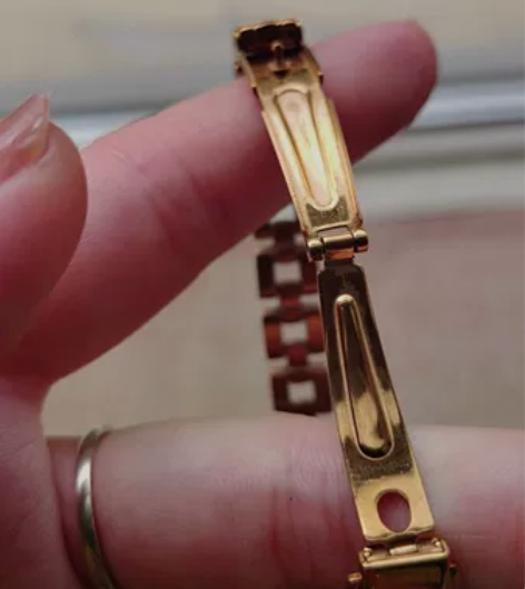 #精工手表光动能女士小金表，玫瑰金，又不走...