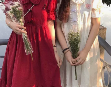 樱桃刺绣蕾丝花边娃娃领连衣裙女学生夏季显瘦...