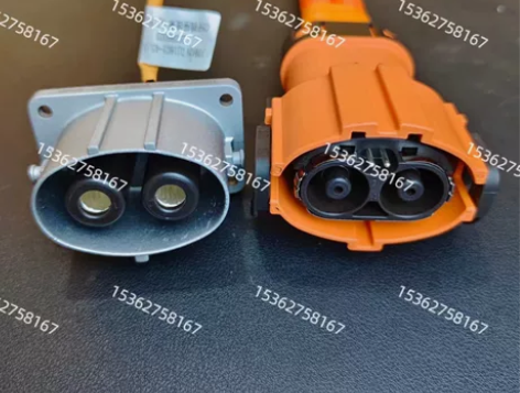 北汽新能源北汽新能源EC3动力电池高压插头...