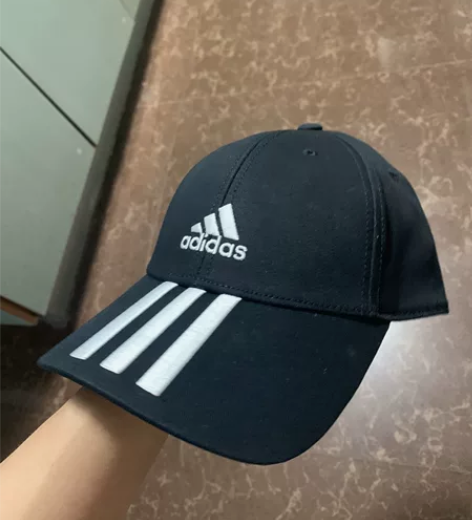 阿迪达斯的帽子 未使用全新的 毒95 官网...