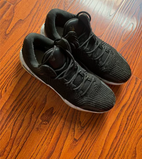 匹克42.5码男鞋，没穿几次，很新 感兴趣...