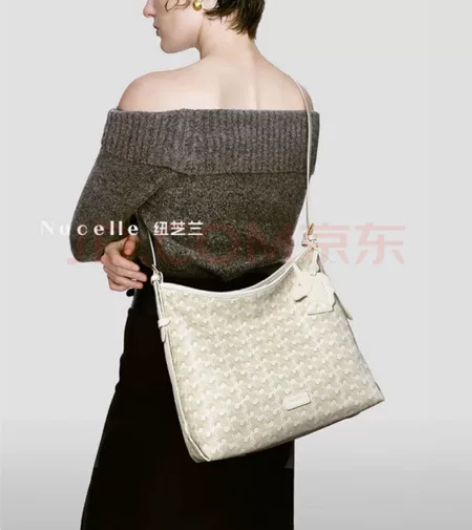 纽芝兰 hobo 中号白色 无吊牌，背了两次