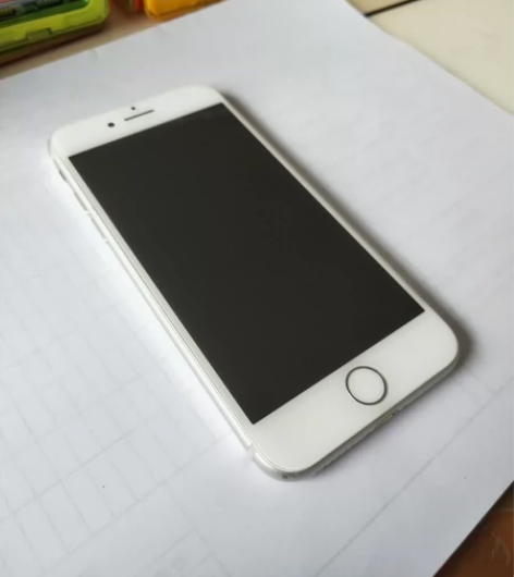 非常新的苹果8  iPhone8手机  原...