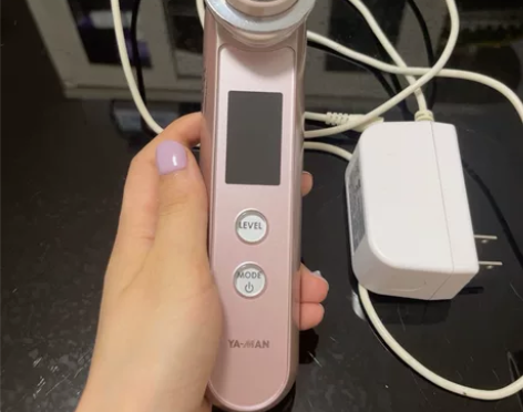 出雅萌美容仪+ 当时香港购买 几乎全新+用...