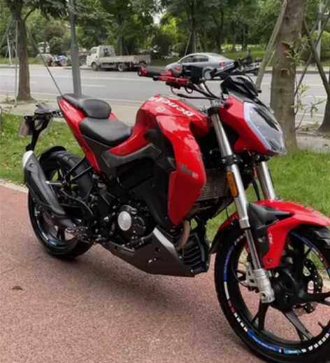 20年贝纳利小迅龙150，成都户，保险到明...