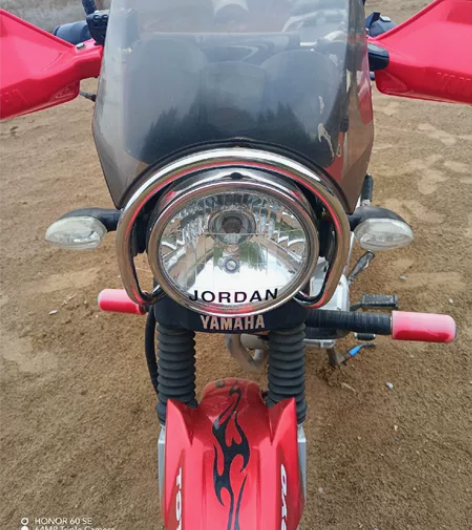 雅马哈天剑125摩托车 2015年4...