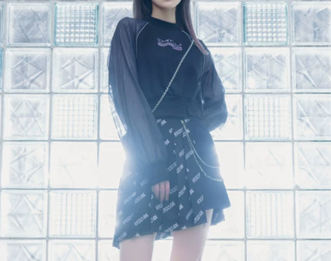 徐娇织羽集百褶裙女新款短裙高腰a字不对称链...