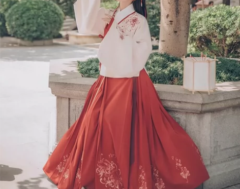 汉尚华莲明制短袄马面裙 芙蓉月M码 秋冬季...