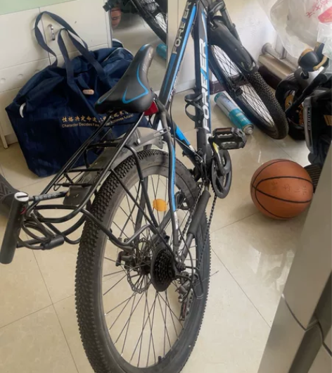 永久牌自行车带变速，26寸，99新，买大了...