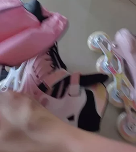 斯威溜冰鞋儿童轮滑鞋初学者男孩男童女童旱冰...