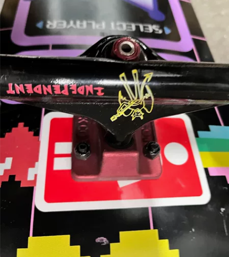 girl联名三丽鸥的板面，桥是indy双空...