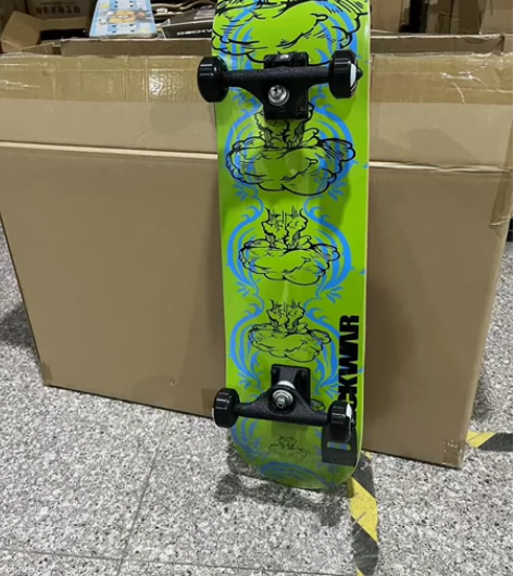 【千玺同款专业滑板】退坑便宜出  专业双翘...