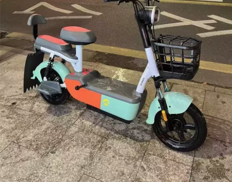 便宜出九成新二手电动车二手电瓶车。雅迪，爱...