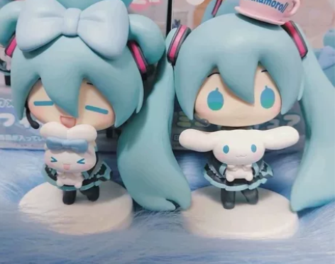 【标价含邮可直拍】初音未来miku手办桌面...