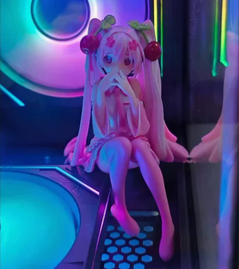初音未来坐姿樱花手办二次元动漫美少女机箱模...