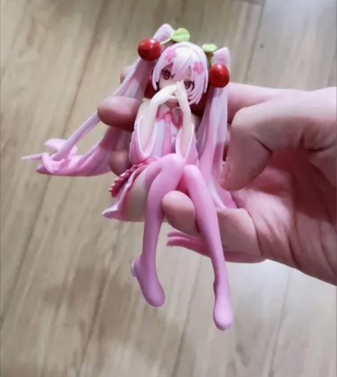 樱花初音未来手办便宜出 感兴趣的话点“我想...