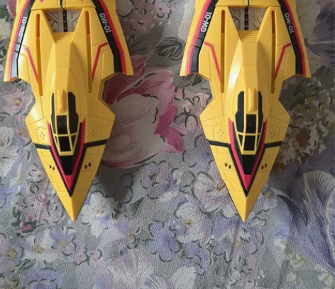 万代正版飞燕一号，缺尾翼，不包功能，成色如...