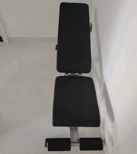 健身凳全新 去健身房多用不到 别人送的没用...