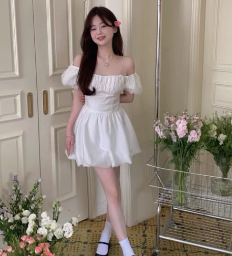 白色公主连衣裙新款夏季收腰气质褶皱网纱拼接...