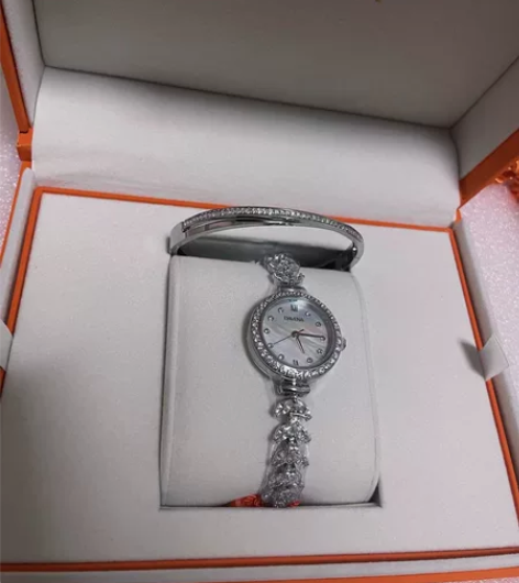 刚买一个星期 感觉戴着不合适 想转手卖给一...