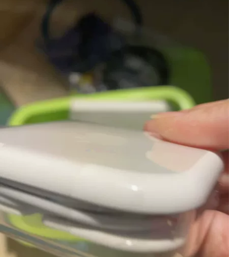 苹果原装耳机,收拾东西发现之前买iPhon...