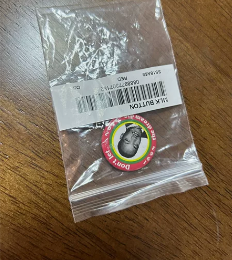 supreme 马克吐温徽章 感兴趣的话点...