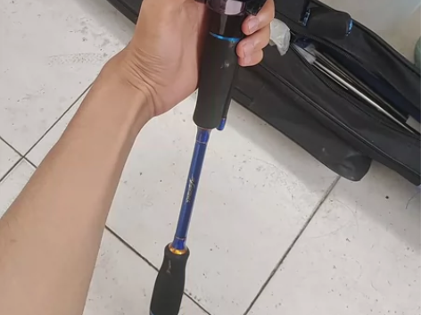 海明威蓝魔路亚竿，实用成色，带配套水滴轮 ...