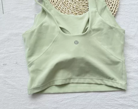 lulu 一体杯运动背心！ 轻盈，舒适，不...