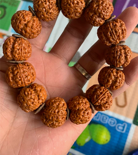 22?古龙梅花密度皮质都不错，自己玩的3个...