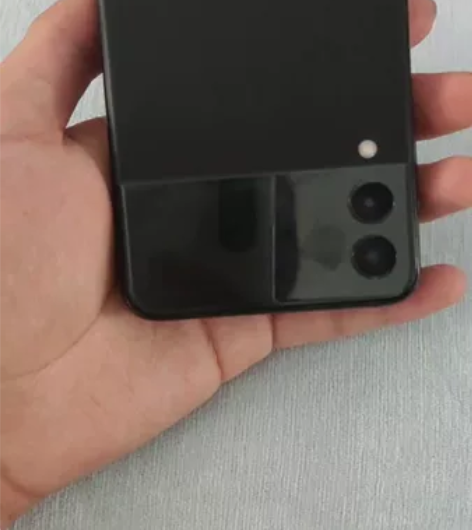 三星小折叠zfilp 内存账号不清楚 （按...