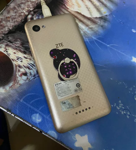 中兴a601热点手机 4g全网通，屏碎，开...